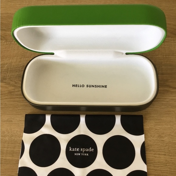 Kate Spade Women’s Sunglasses in Black with Green Case and Kate Spade Cloth - Picture 4 of 7